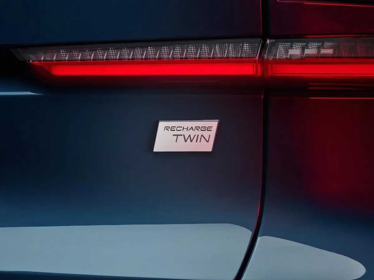 Debutta la C40 Recharge, prima Volvo tutta elettrica (8)