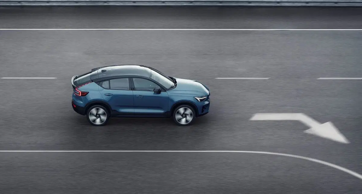 Debutta la C40 Recharge, prima Volvo tutta elettrica (9)