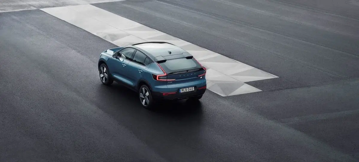 Debutta la C40 Recharge, prima Volvo tutta elettrica (11)