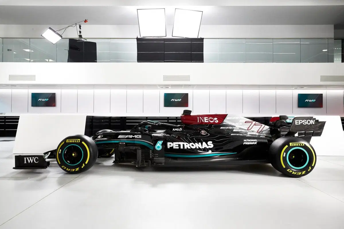 F1, Mercedes, Wolff: «La base di partenza per il futuro? Hamilton e Bottas» (3)