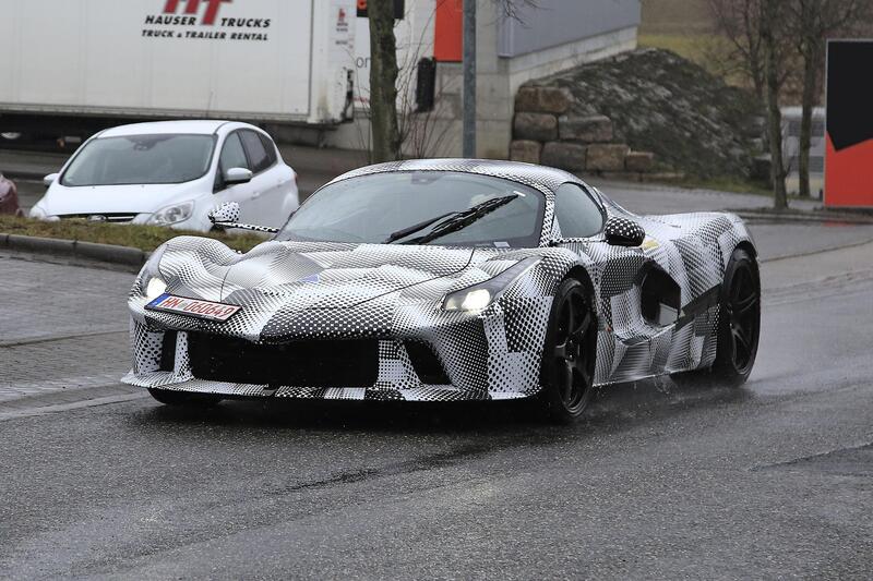 Ferrari LaFerrari, in arrivo un&#039;erede? Le foto spia