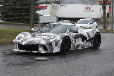 Ferrari LaFerrari, in arrivo un'erede? Le foto spia