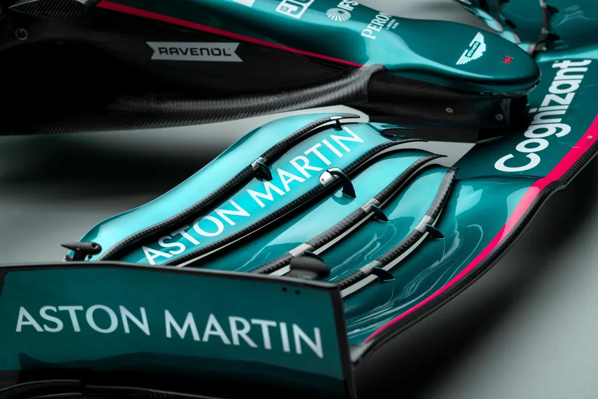 Formula 1: Aston Martin, tolti i veli alla AMR21 (7)