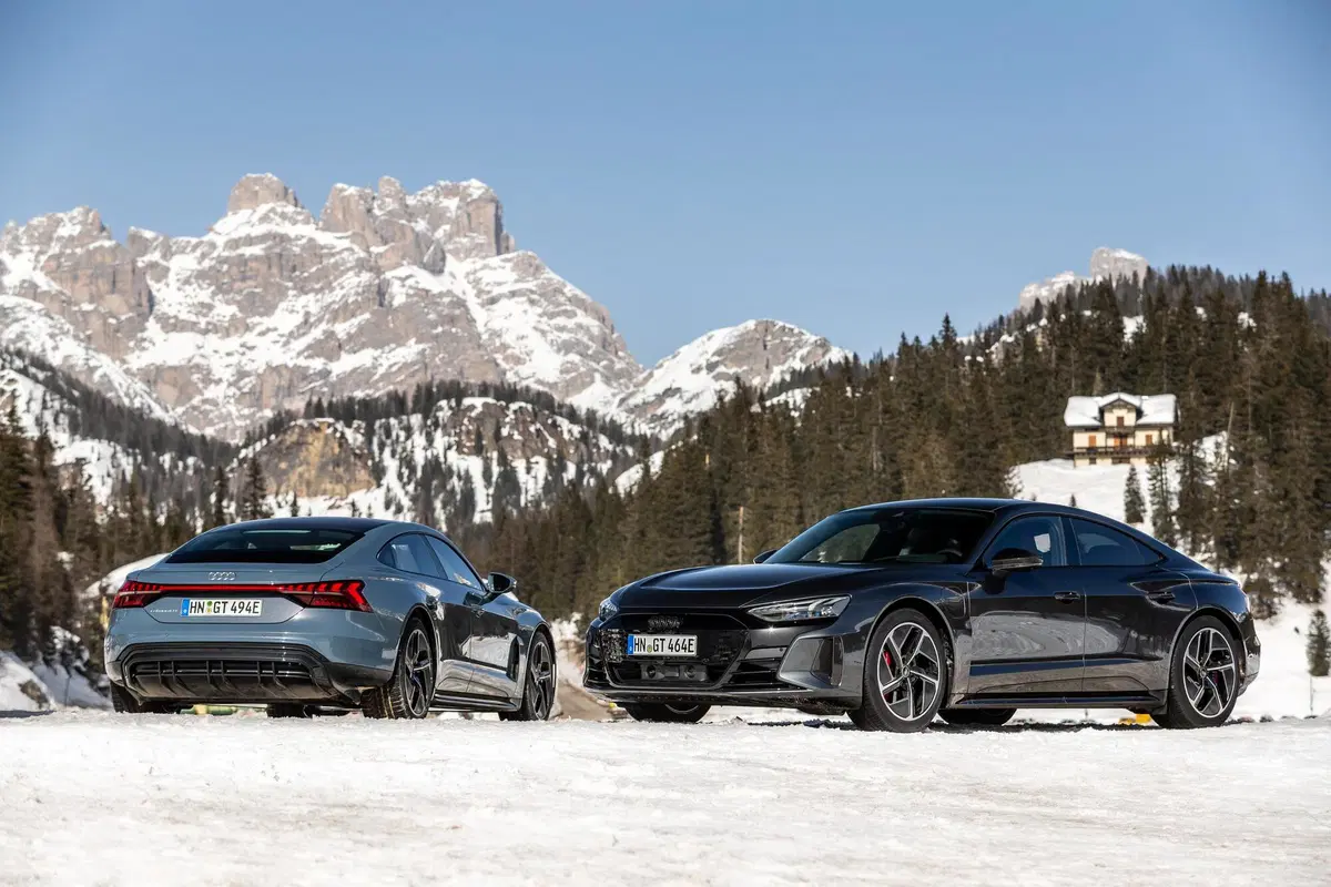 Audi e-tron GT | Va FORTISSIMO e si guida bene. Autonomia? 487 km... (12)