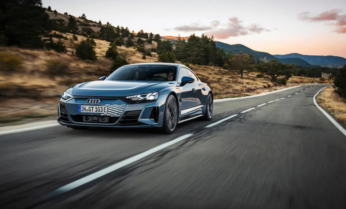 Audi e-Tron GT (7)