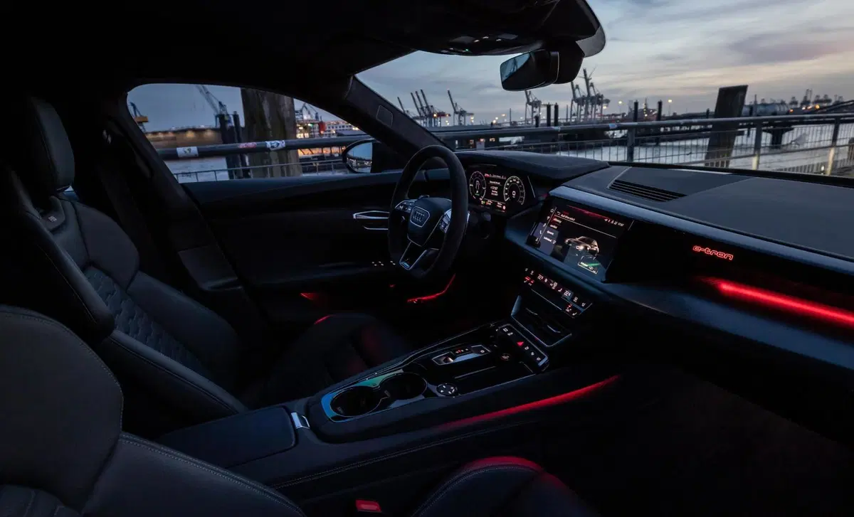 Audi e-Tron GT (12)