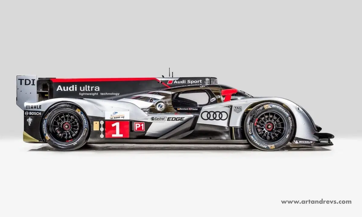 Audi R18 TDI, in vendita un esemplare del prototipo diesel trionfatore a Le Mans nel 2011 (8)