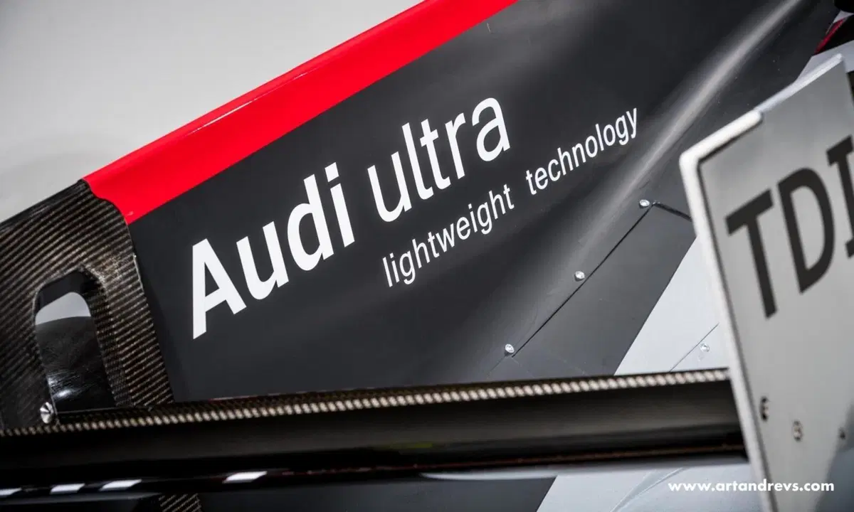 Audi R18 TDI, in vendita un esemplare del prototipo diesel trionfatore a Le Mans nel 2011 (9)