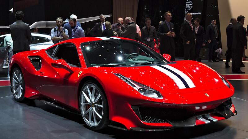 Usato: le Ferrari 488 costano MENO delle 458? Ai clienti piace il V8 aspirato