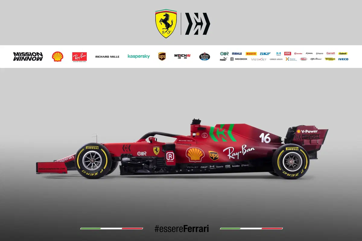 Formula 1: Ferrari, tolti i veli alla SF21 (3)