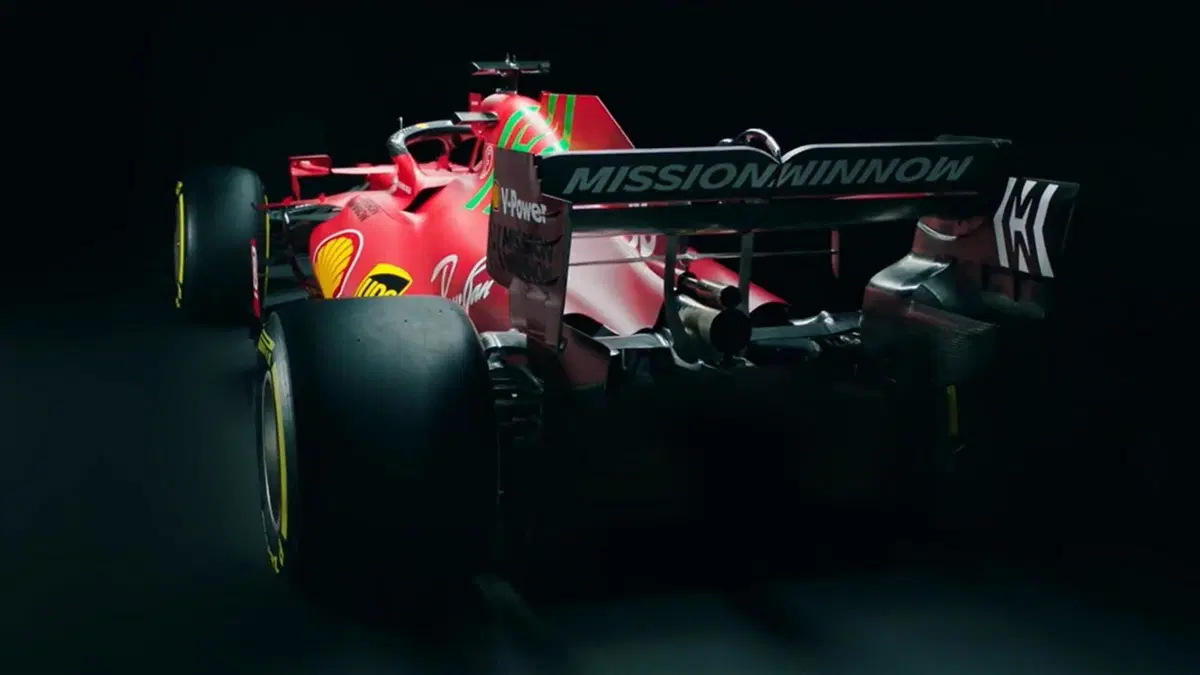 Formula 1: Ferrari, tolti i veli alla SF21 (7)