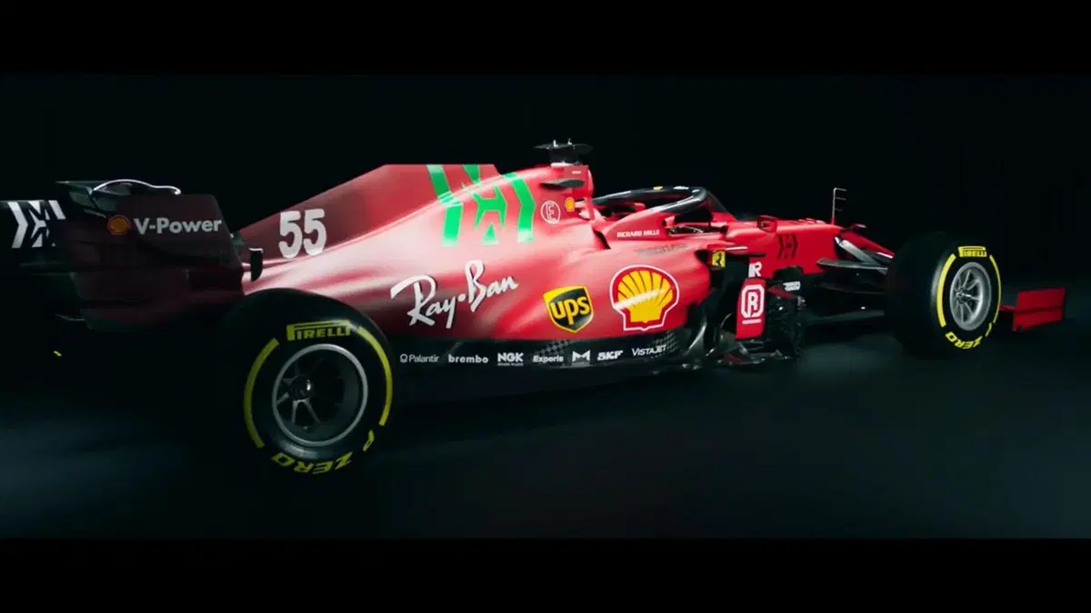 Formula 1: Ferrari, tolti i veli alla SF21 (8)