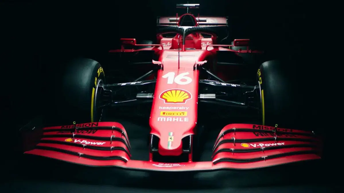Formula 1: Ferrari, tolti i veli alla SF21 (11)