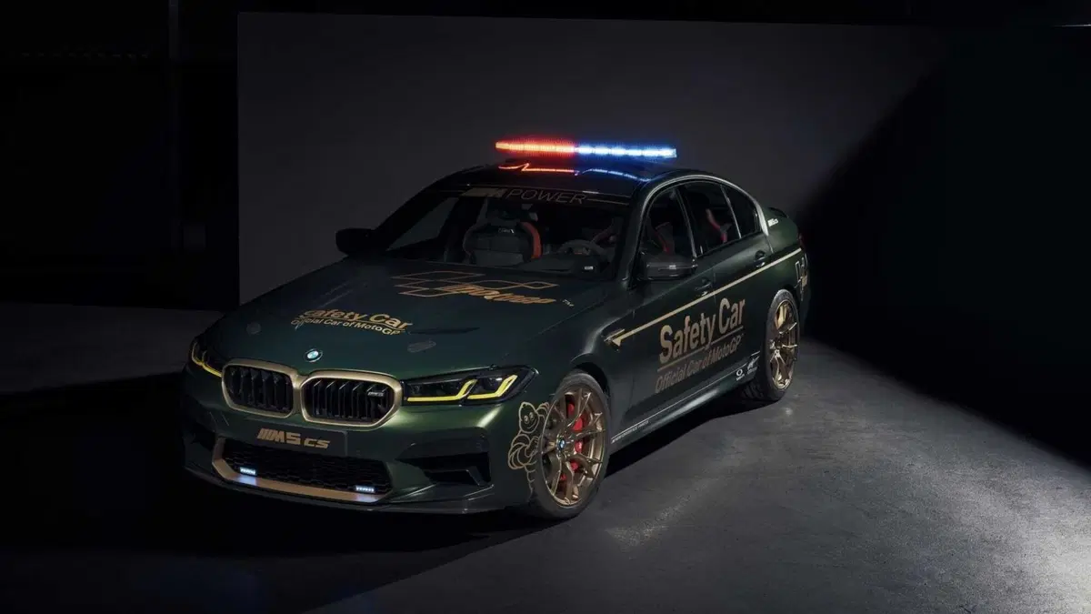 Safety Car: BMW e le tre cattivissime M della MotoGP (8)