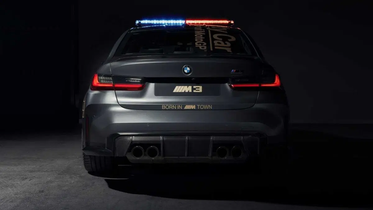 Safety Car: BMW e le tre cattivissime M della MotoGP (4)
