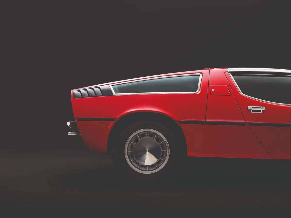 La Bora compie mezzo secolo: Maserati celebra la nonna della MC20 (2)
