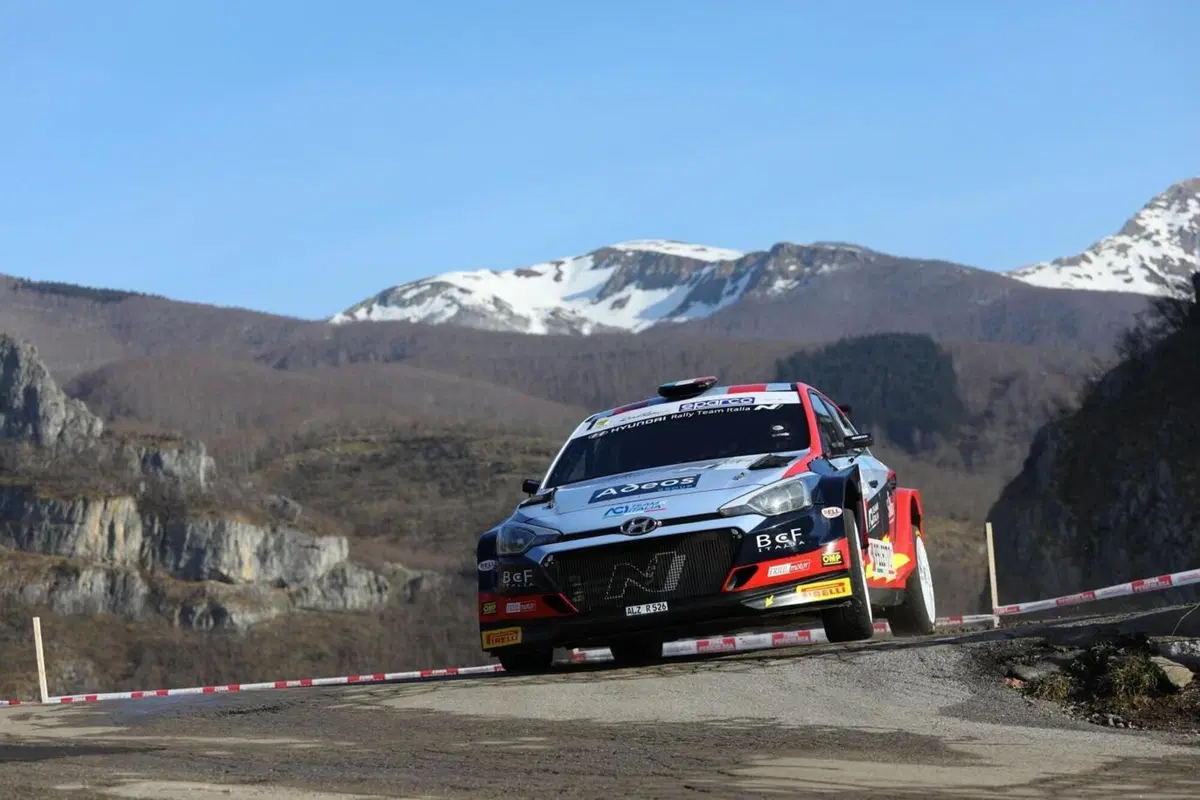 CIR21. Super Rally Il Ciocco. Neuville, Hyundai, e Albertini, Skoda (10)