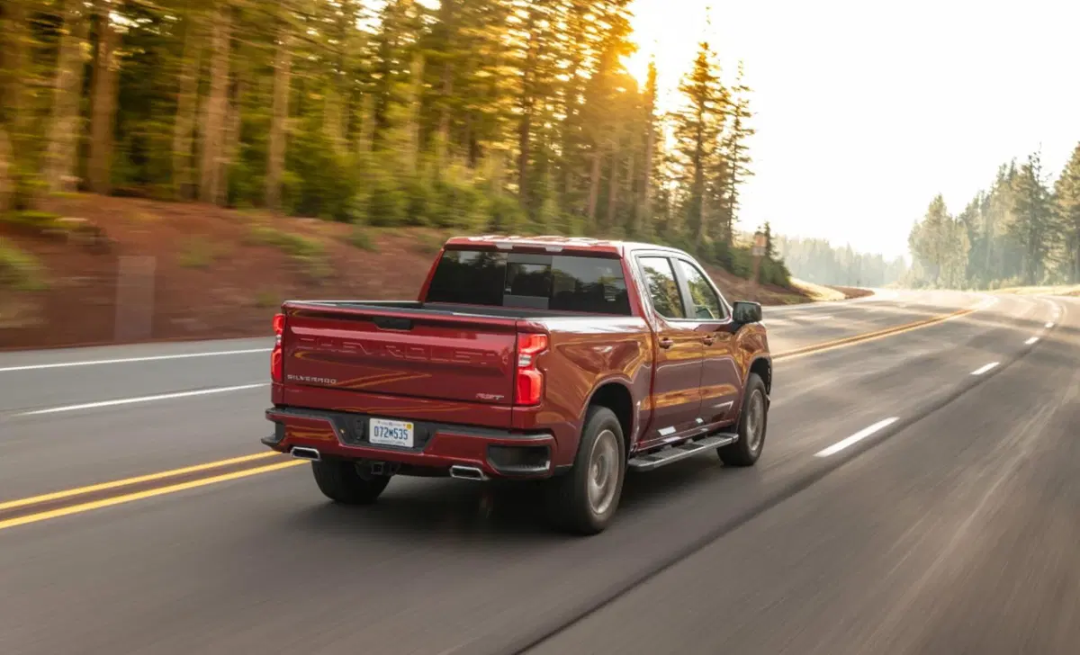 Chevrolet Silverado crew cab 6.2 V8 bifuel High Country 420cv auto (3)