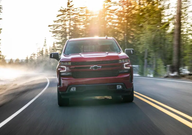 Chevrolet Silverado (2)