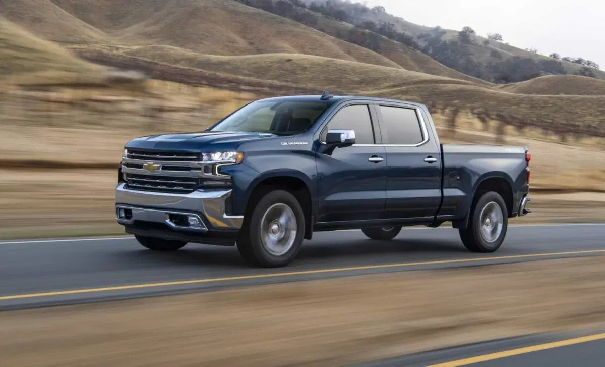 Chevrolet Silverado crew cab 6.2 V8 bifuel High Country 420cv auto (10)