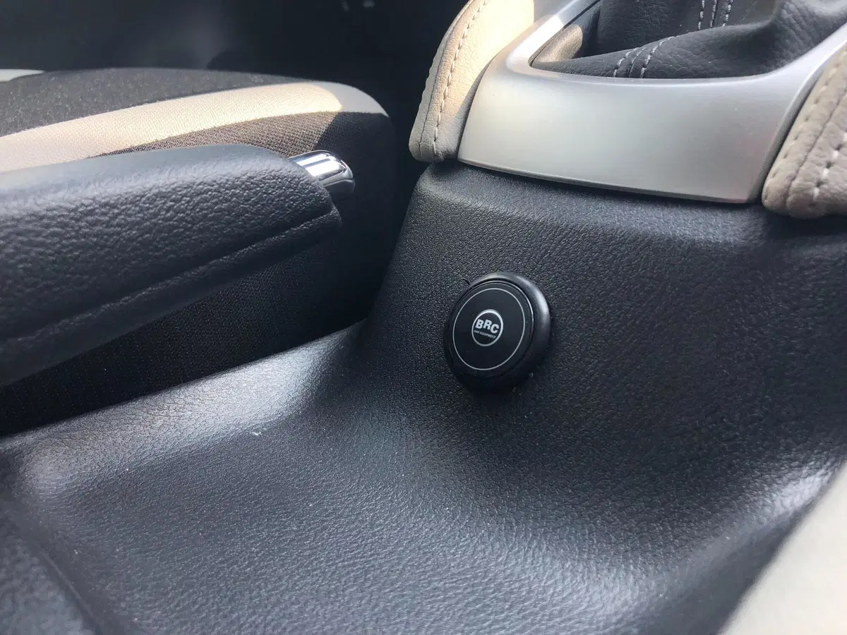 Nissan Micra, ora è anche GPL (4)