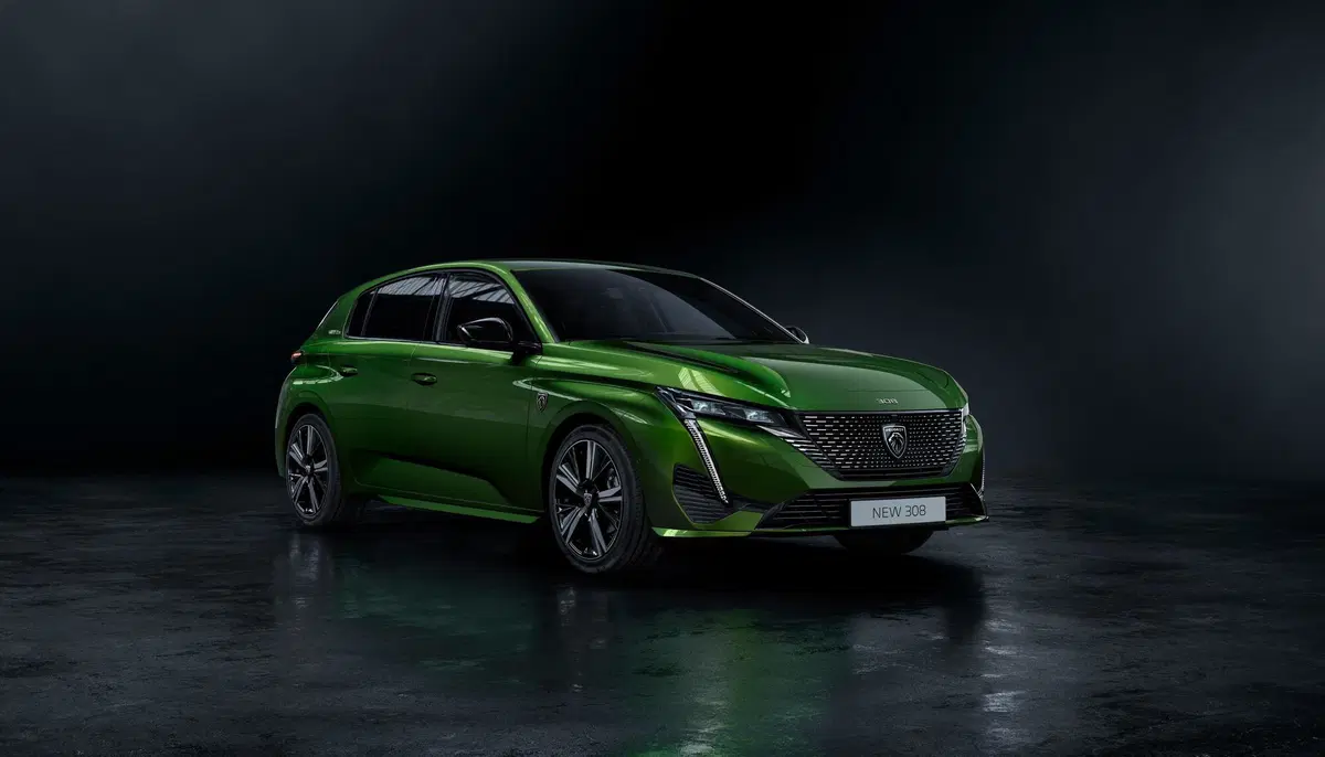 Arriva la nuova Peugeot 308 elettrica: su listino prezzi l'anno prossimo [39K?] (9)