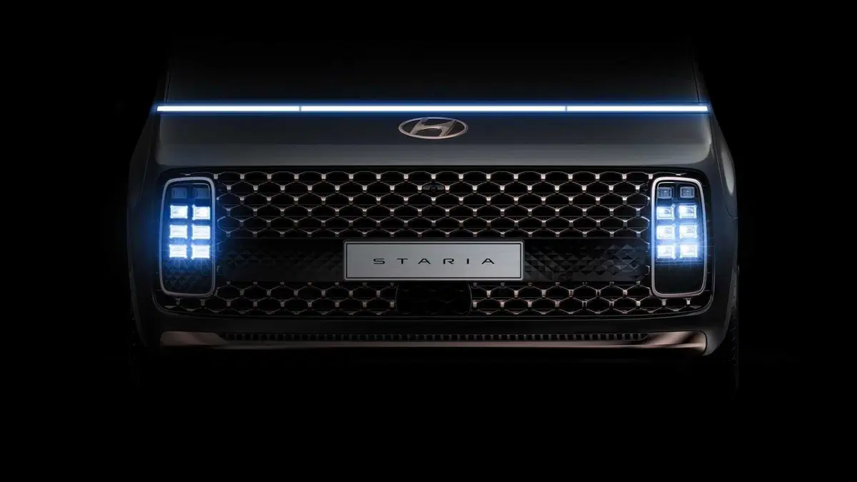 Hyundai Staria, monovolume fino a 11 posti (7)