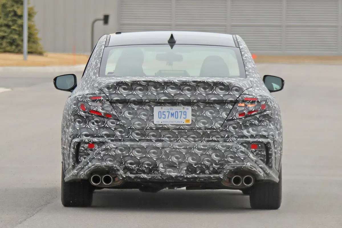 Subaru WRX, le foto spia (16)