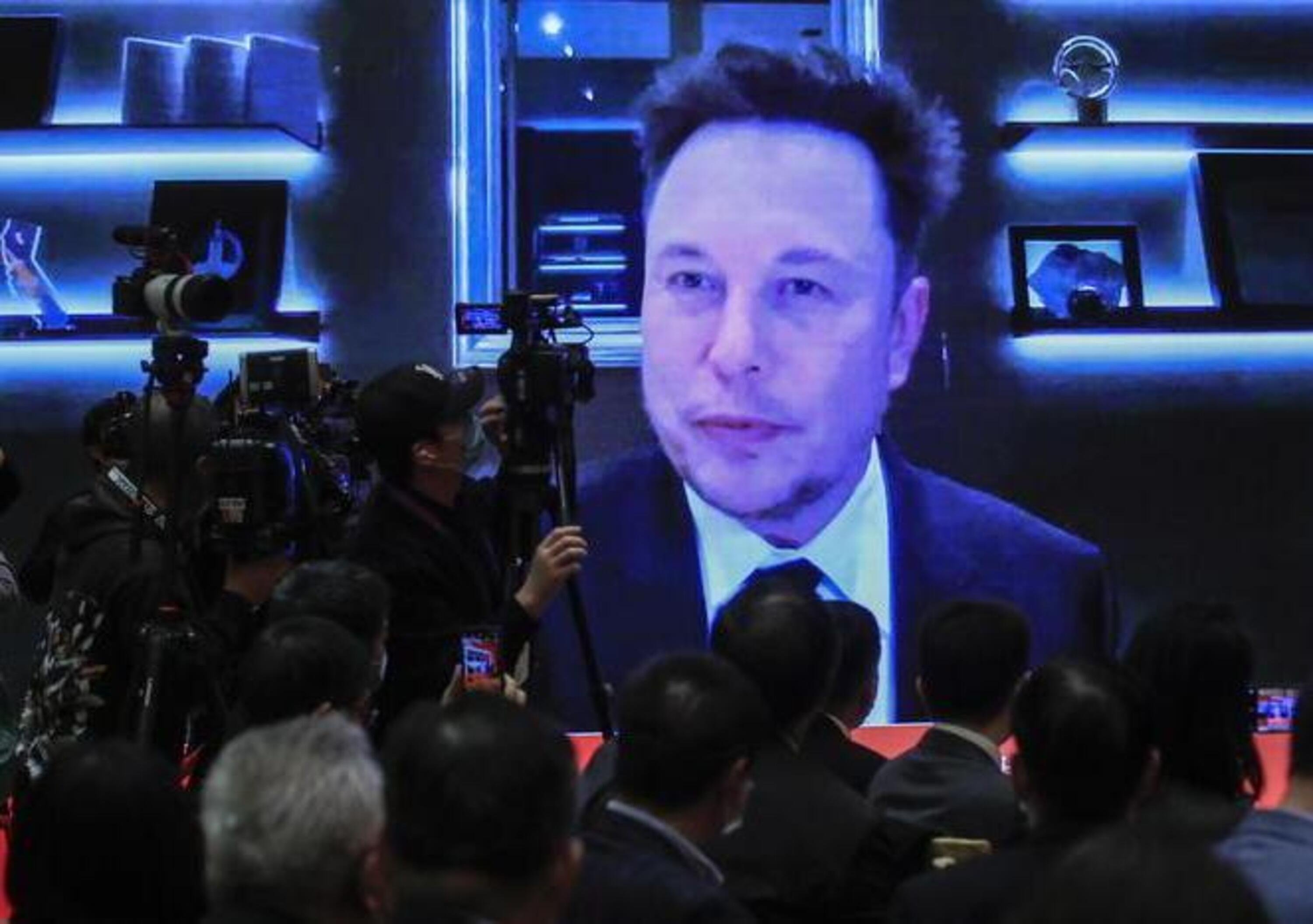 Elon Musk: &ldquo;Se Tesla spiasse con le sue auto sarebbe chiusa ovunque&rdquo;