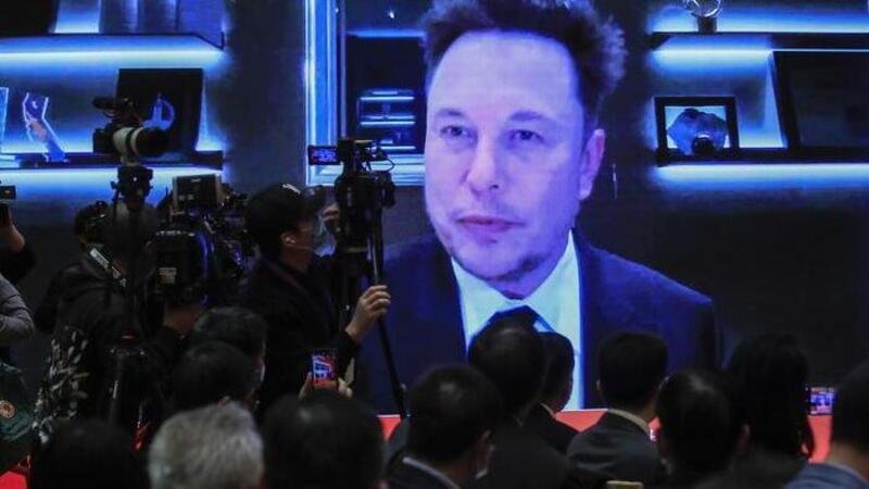 Elon Musk: &ldquo;Se Tesla spiasse con le sue auto sarebbe chiusa ovunque&rdquo;