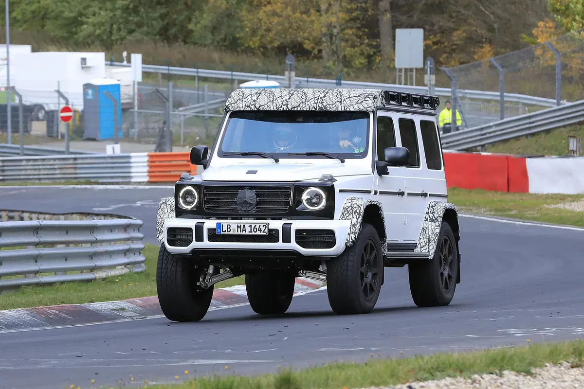 Mercedes Classe G 4x4², il ritorno: le foto spia al 'Ring (6)
