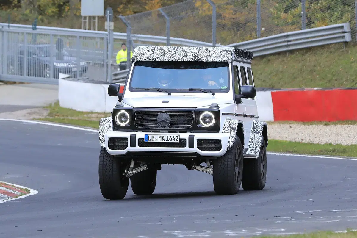 Mercedes Classe G 4x4², il ritorno: le foto spia al 'Ring (7)