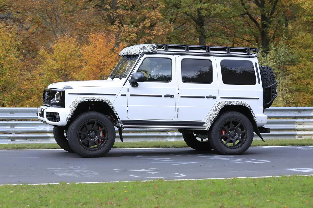 Mercedes Classe G 4x4², il ritorno: le foto spia al 'Ring (10)