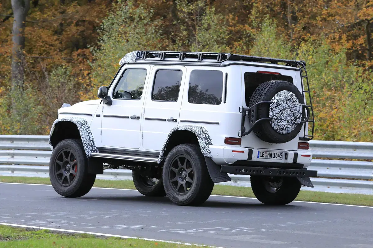 Mercedes Classe G 4x4², il ritorno: le foto spia al 'Ring (11)