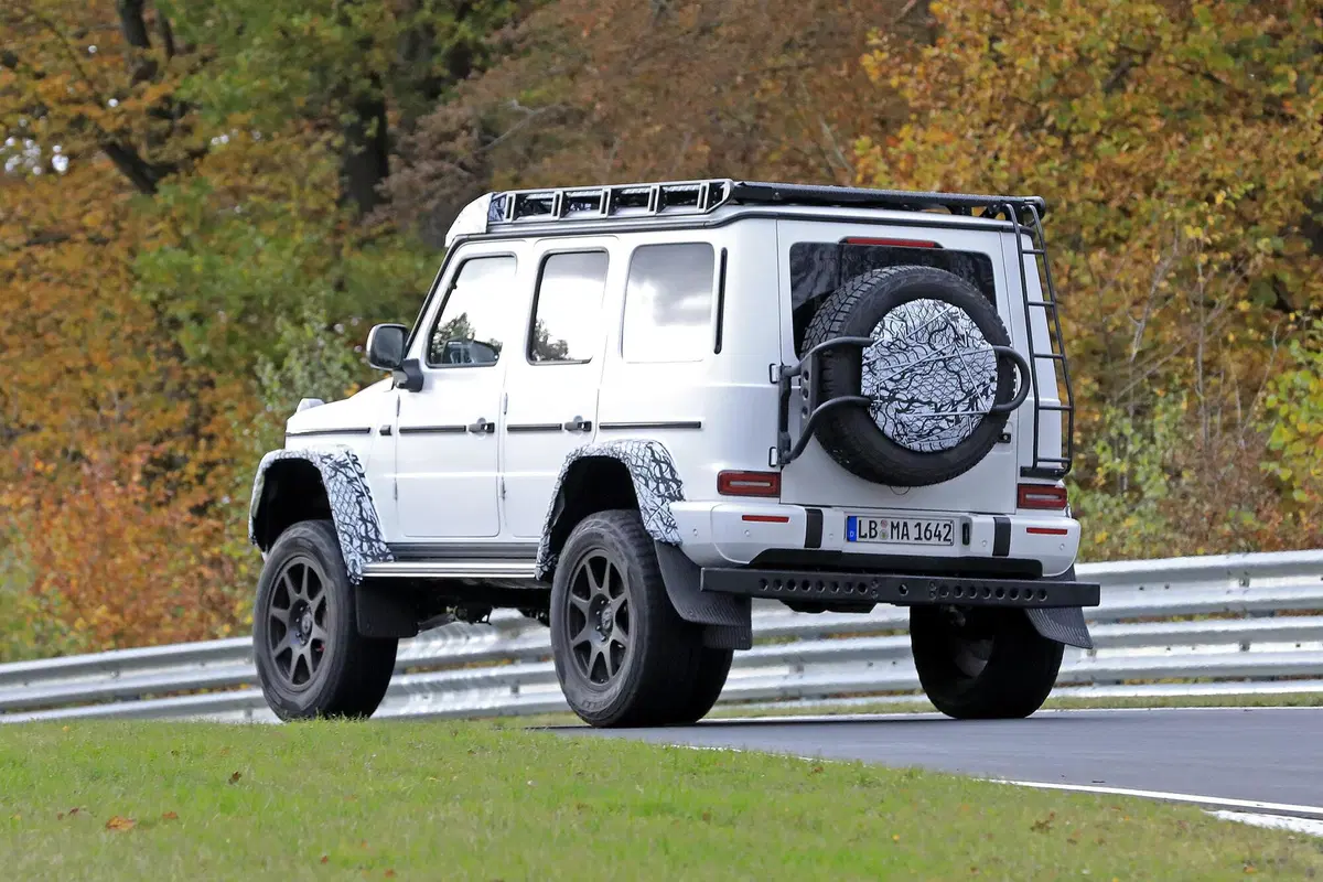 Mercedes Classe G 4x4², il ritorno: le foto spia al 'Ring (12)