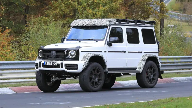 Mercedes Classe G 4x4&sup2;, il ritorno: le foto spia al 'Ring