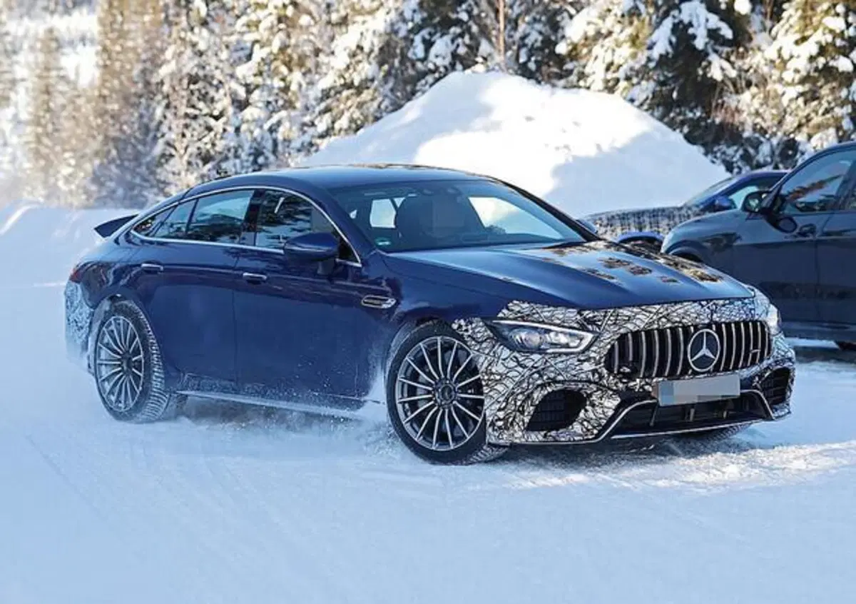 Mercedes: il badge "73" sta per tornare su auto da oltre 800 cavalli, ecco quali