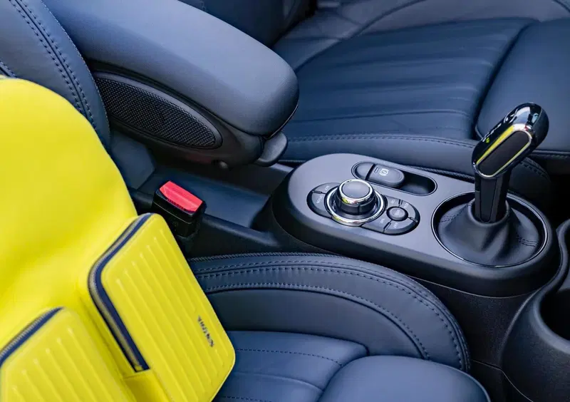 MINI Mini Cabrio (2015-24) (18)