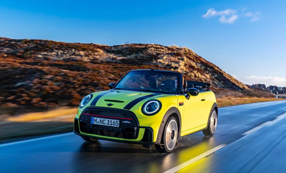 MINI Mini Cabrio 2.0 JCW JCW auto (6)