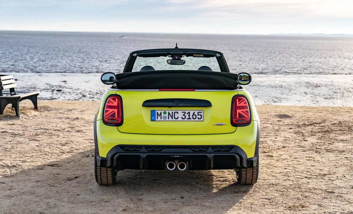 MINI Mini Cabrio 2.0 JCW JCW auto (5)