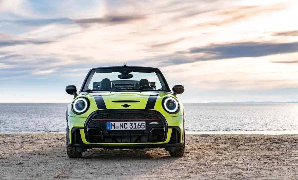 MINI Mini Cabrio 2.0 JCW JCW auto (3)
