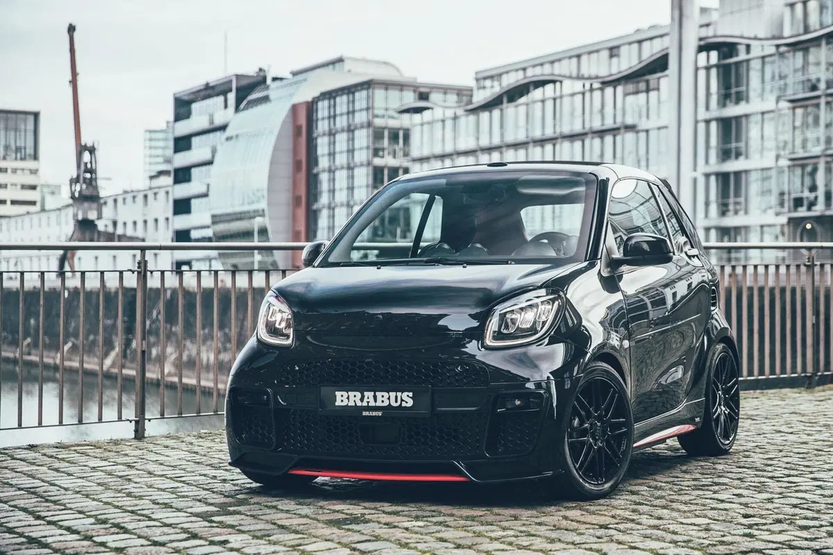 Smart Brabus 92R: ecco l’hypercar (elettrica) delle urbancar. 50 esemplari da 50K Euro (4)