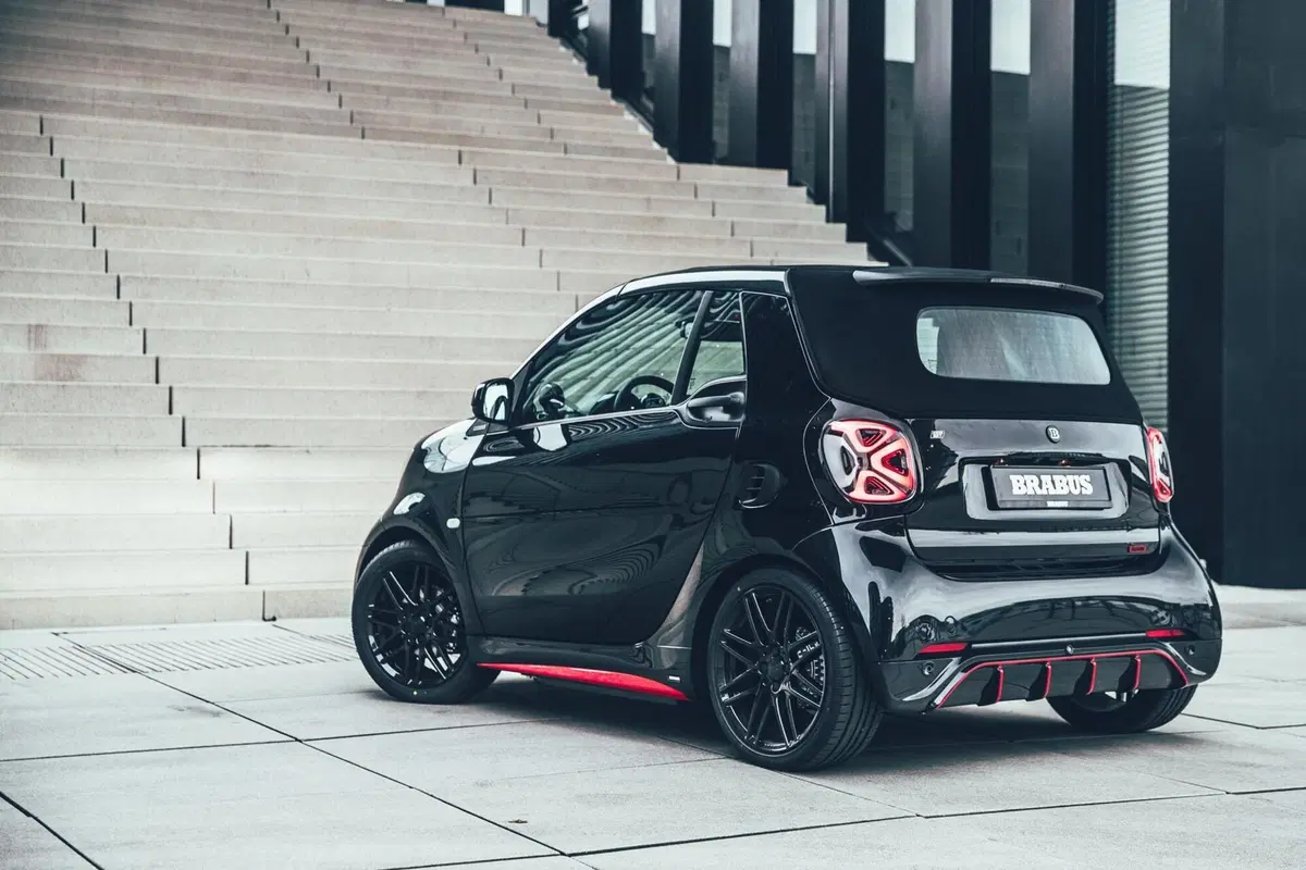 Smart Brabus 92R: ecco l’hypercar (elettrica) delle urbancar. 50 esemplari da 50K Euro (7)
