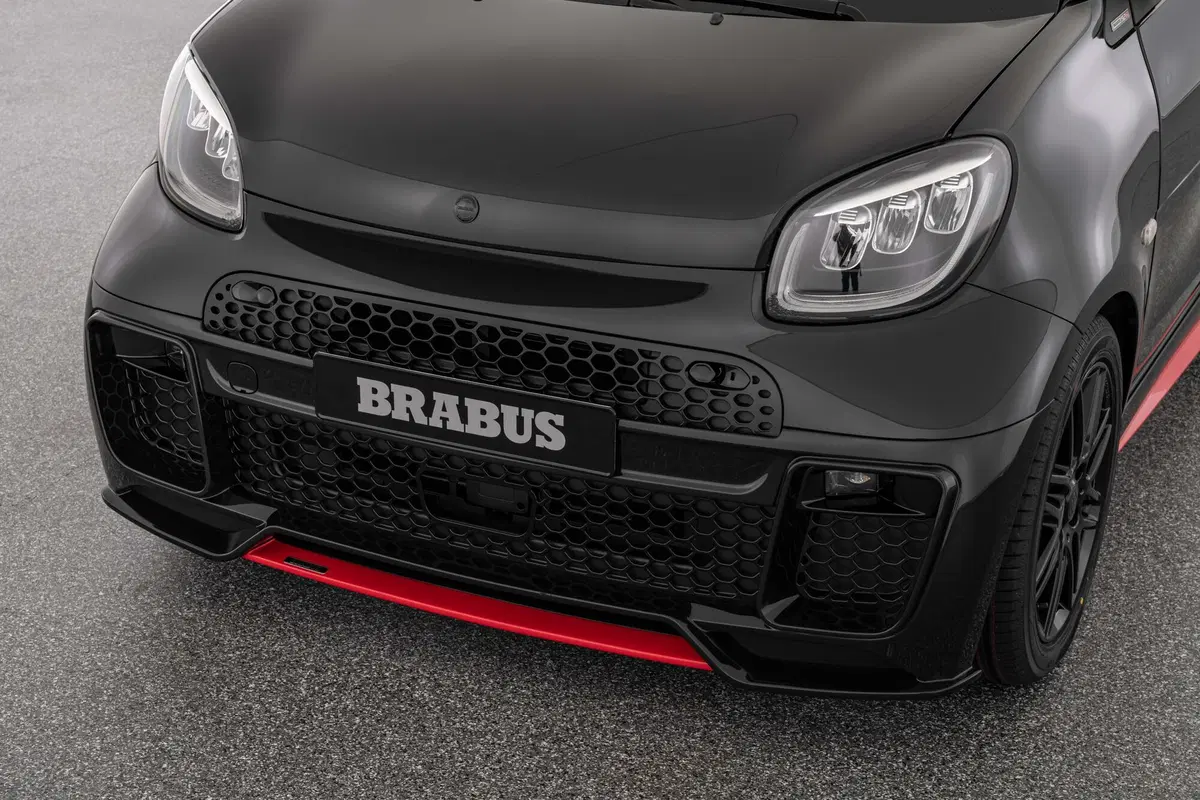 Smart Brabus 92R: ecco l’hypercar (elettrica) delle urbancar. 50 esemplari da 50K Euro (12)