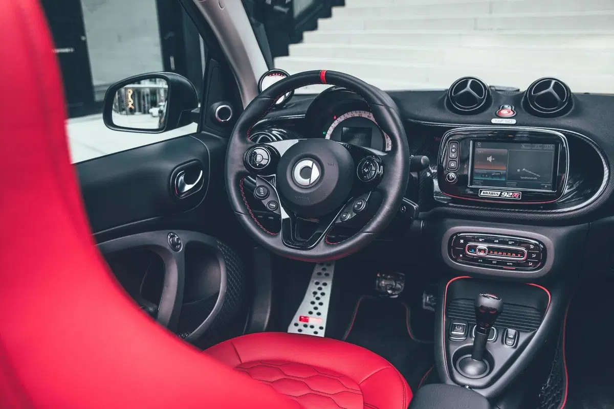 Smart Brabus 92R: ecco l’hypercar (elettrica) delle urbancar. 50 esemplari da 50K Euro (13)