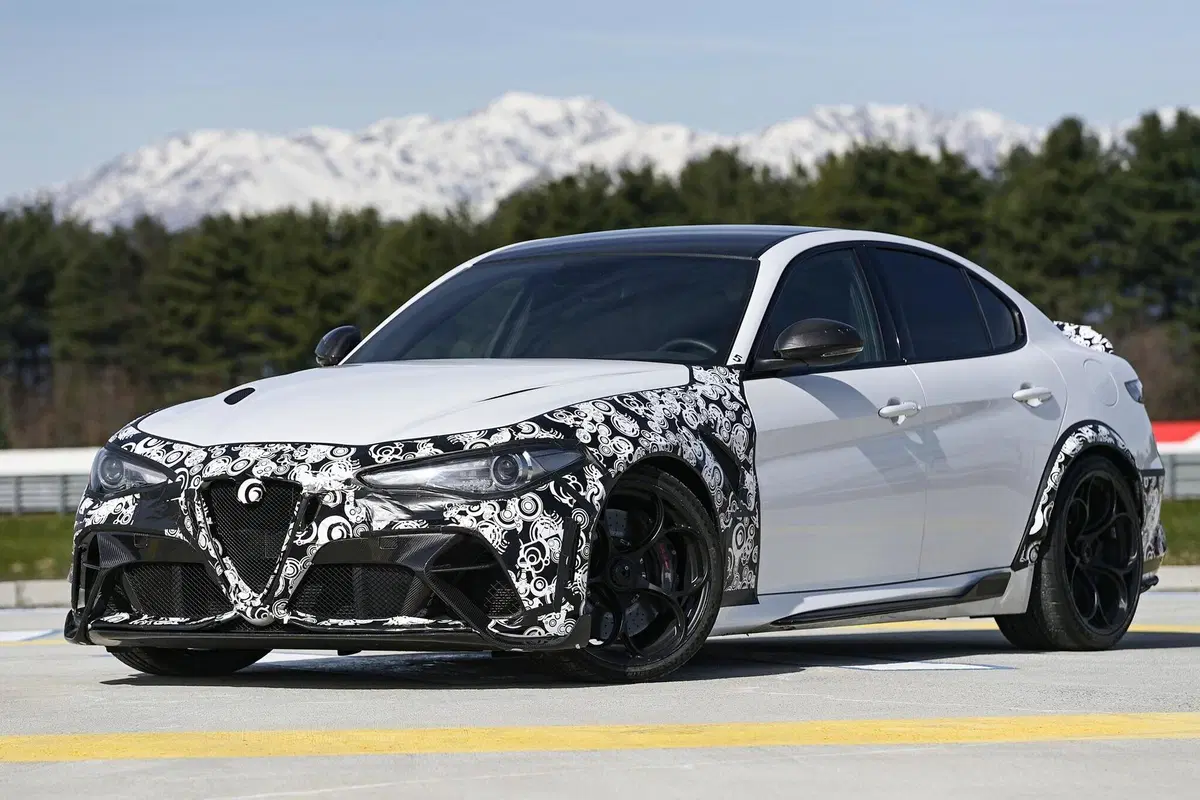 Chi ha comprato le 500 Alfa Giulia GTA e GTAm? Qualcuno anche in Cina e Giappone (2)