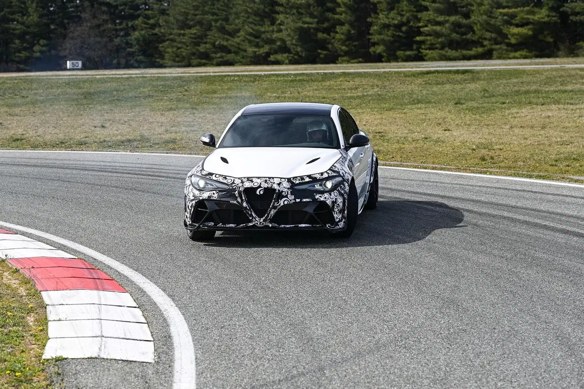 Chi ha comprato le 500 Alfa Giulia GTA e GTAm? Qualcuno anche in Cina e Giappone (3)