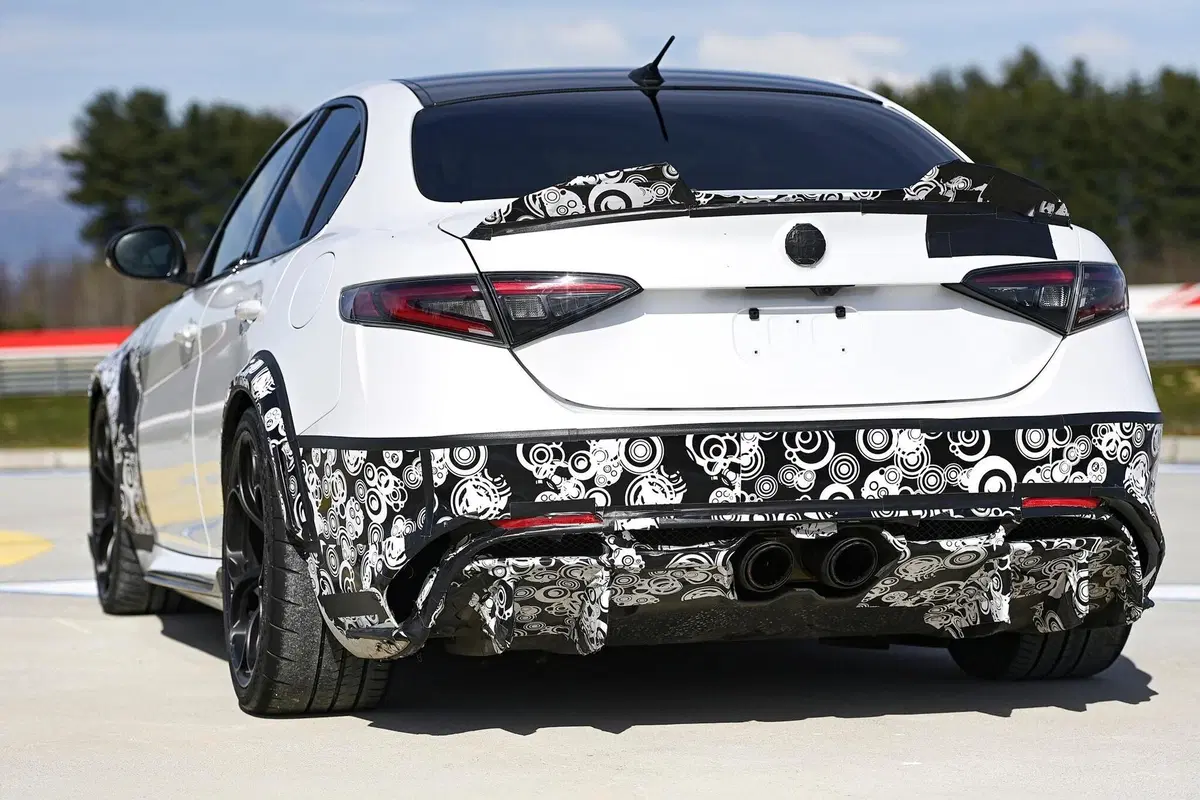 Chi ha comprato le 500 Alfa Giulia GTA e GTAm? Qualcuno anche in Cina e Giappone (6)