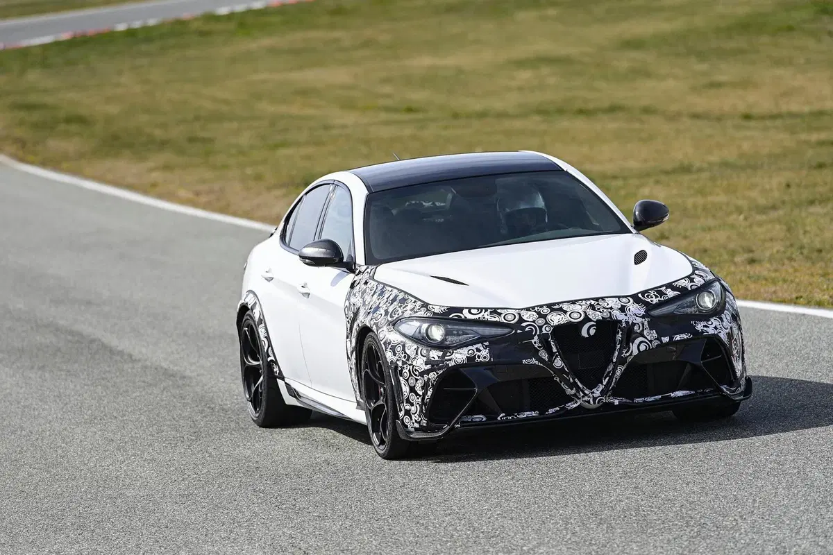 Chi ha comprato le 500 Alfa Giulia GTA e GTAm? Qualcuno anche in Cina e Giappone (11)