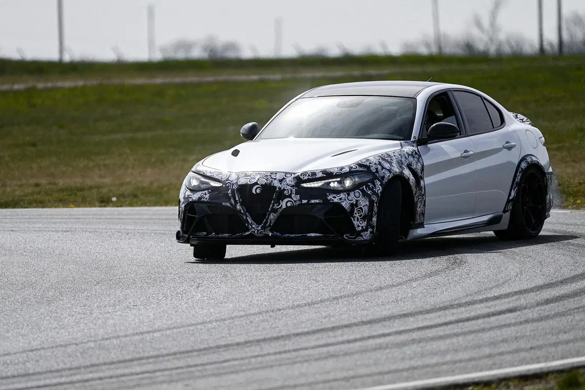 Chi ha comprato le 500 Alfa Giulia GTA e GTAm? Qualcuno anche in Cina e Giappone (14)